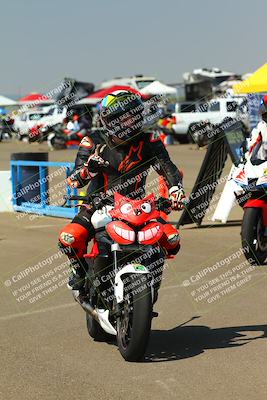 media/Sep-20-2025-TrackDaz (Sat) [[27f0cde673]]/Around the Pits/